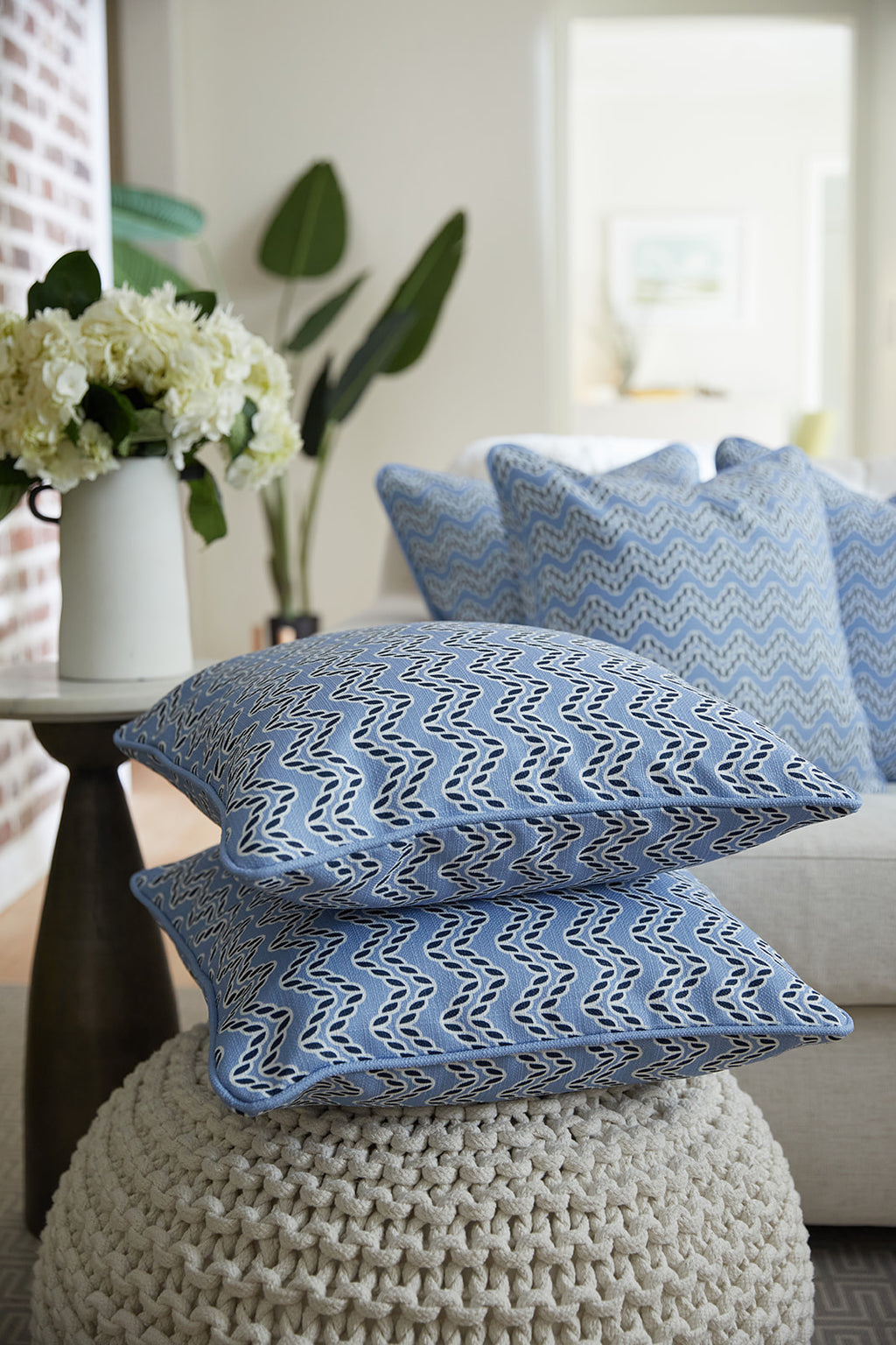 Stacked Leaves Pillow – Sewing Down South