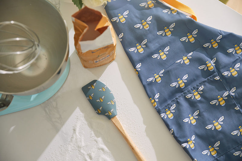 Bee & Florals Collection: Repeating Bee Apron + Spatula Bundle
